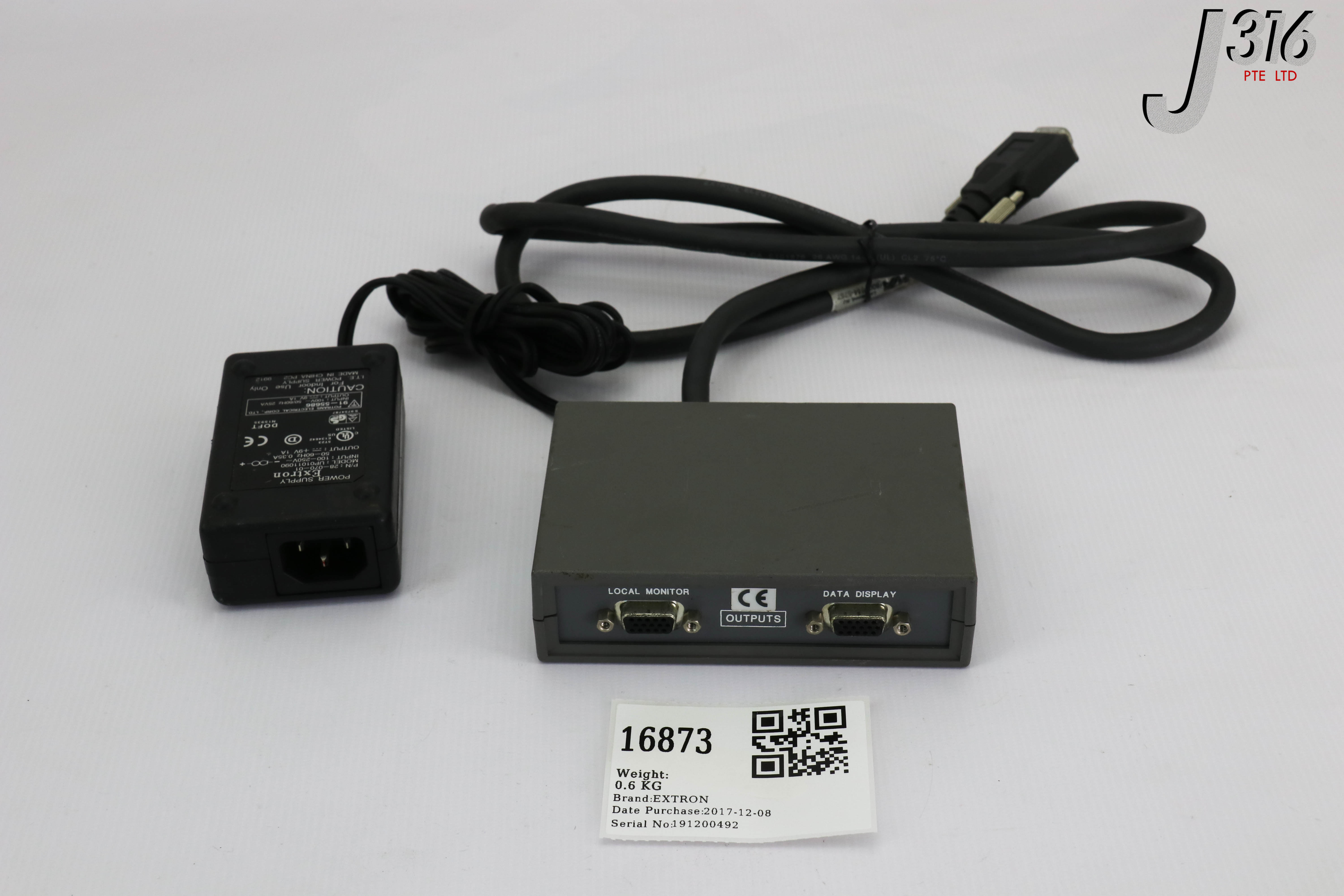 その他 Item 16873 EXTRON TWO OUTPUT VGA DIST AMPL UP01011090 P/N 28-070-01 P/2